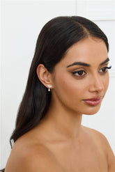 Little Effort Earrings Gold