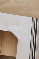 Endless Shore Claw Clip White