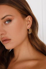 Dainty Luxe Earrings Gold