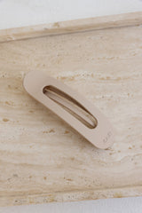 Oversized Lay Down Claws Matte Bone