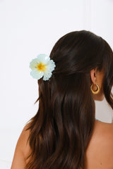 Daisy Dew Claw Clip Blue