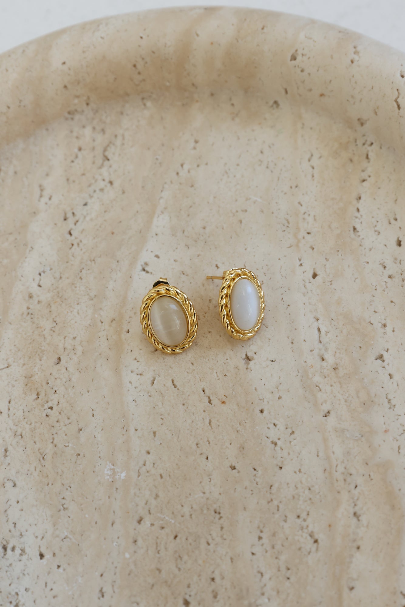18k Gold Plated Old School Love Earrings Gold