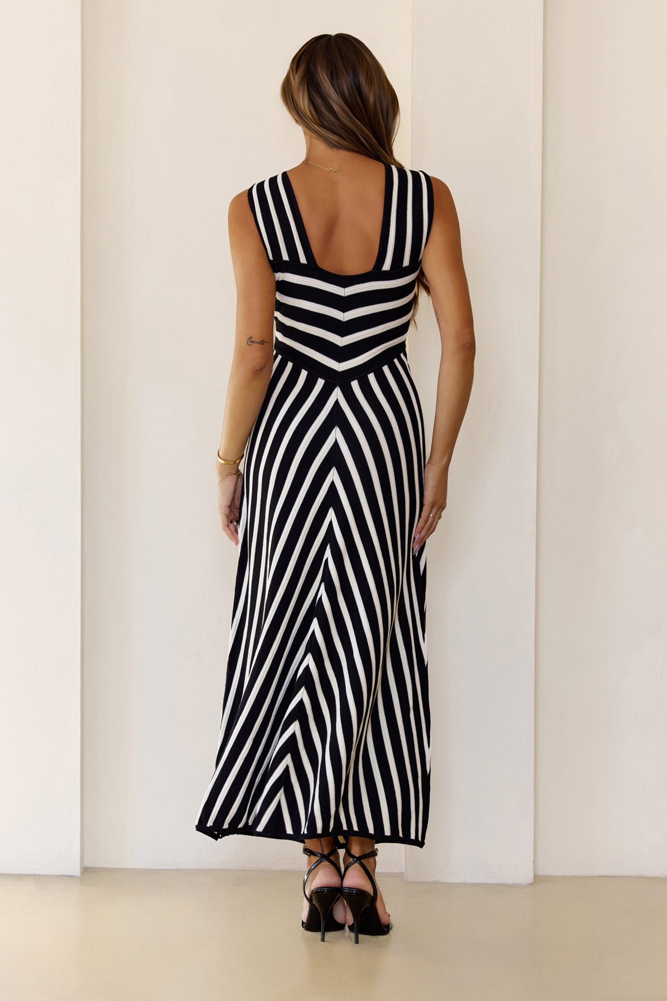 Beach Girl Knit Midi Dress Black