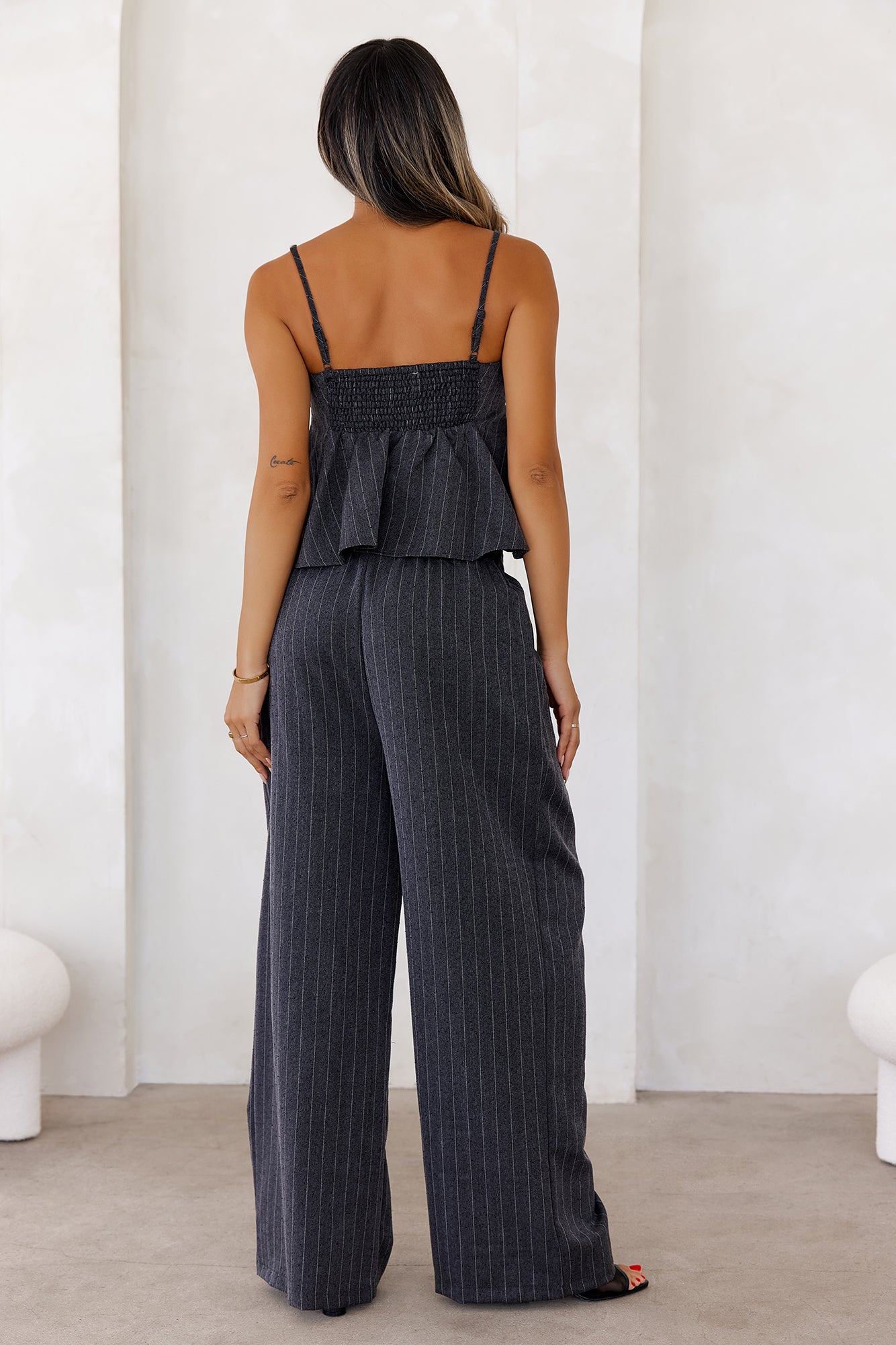 Fashion Awaits Set Grey