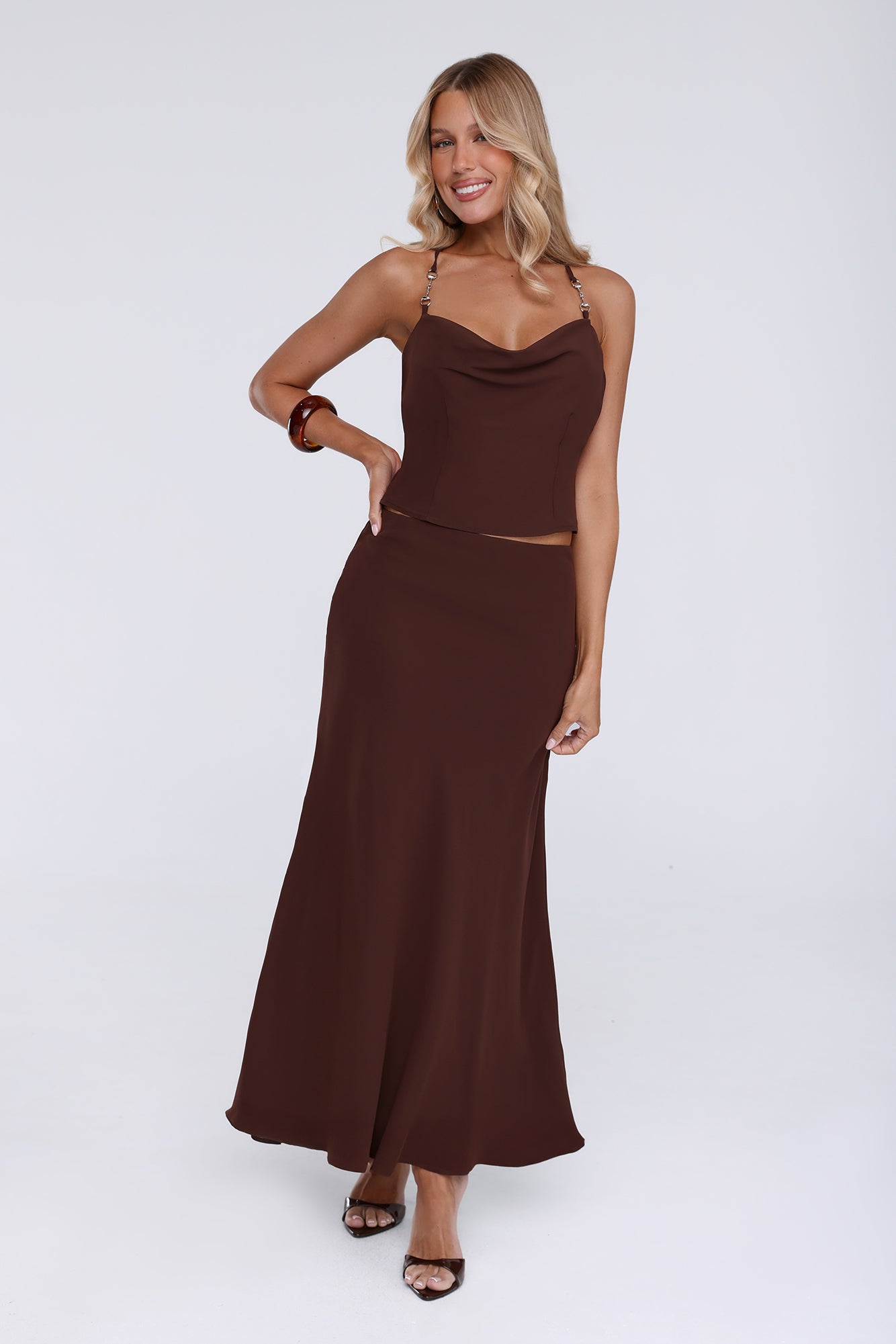 Intentional Aura Set Brown