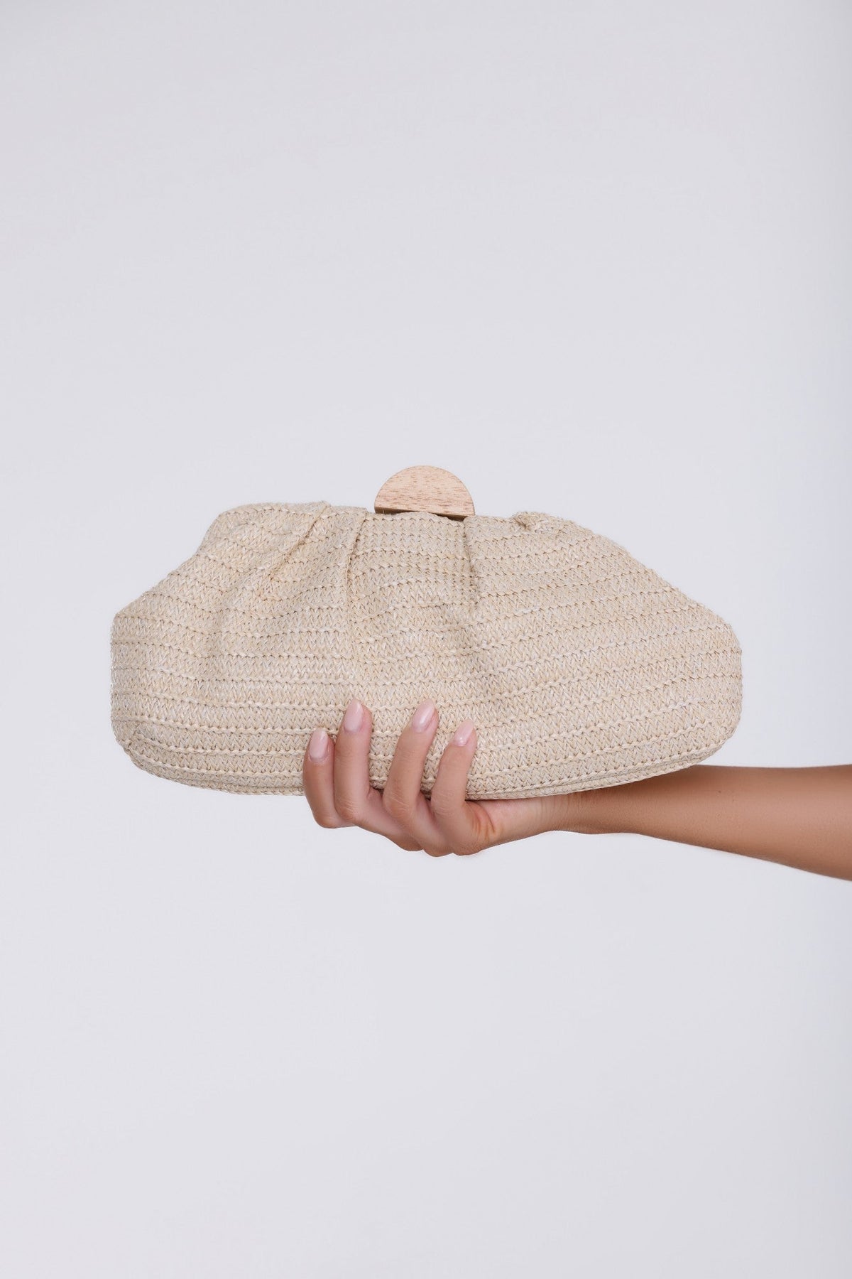 Natural Raffia Clutch Beige