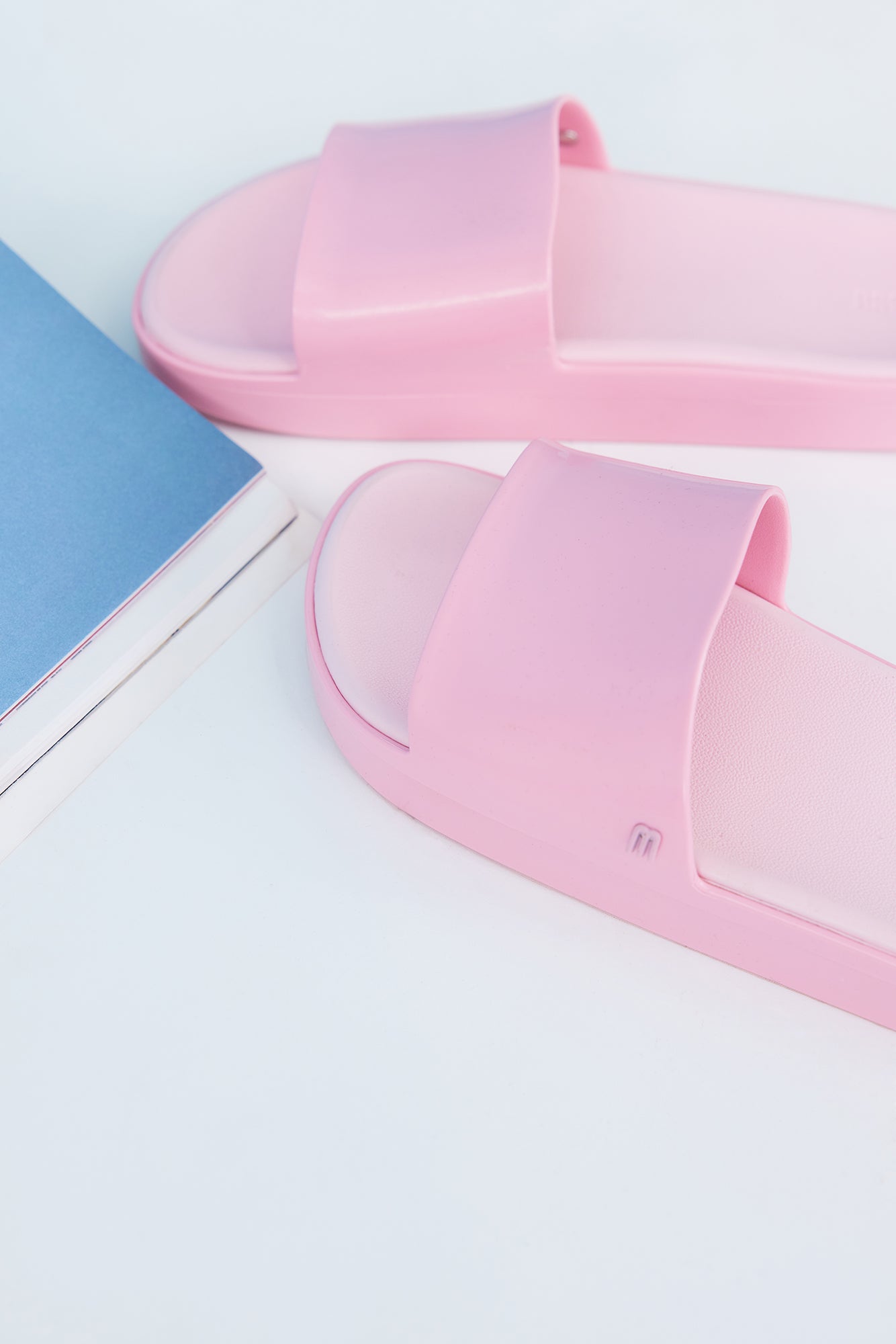 MELISSA Beach Slide Next Gen Slides Pink