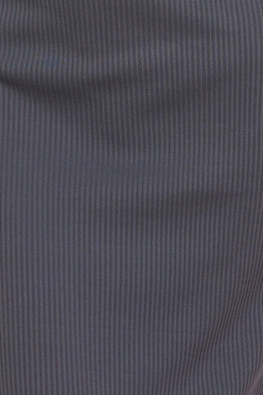Effortless Cool Girl Crop Top Grey