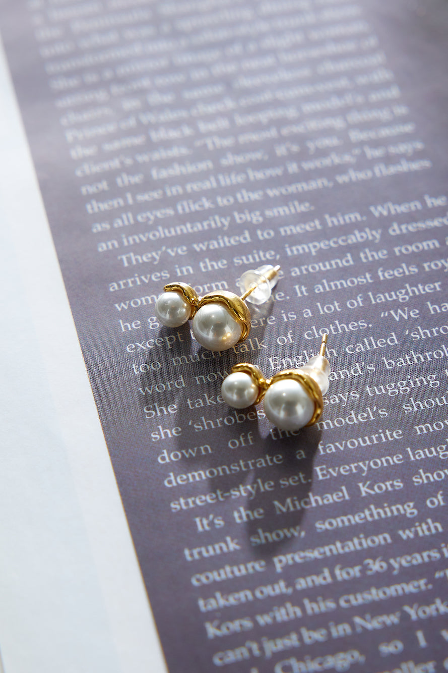 Pearl Drop Earrings Gold