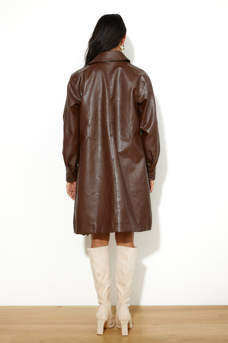 FINDERS KEEPERS Mia Pu Trench Coat Chocolate