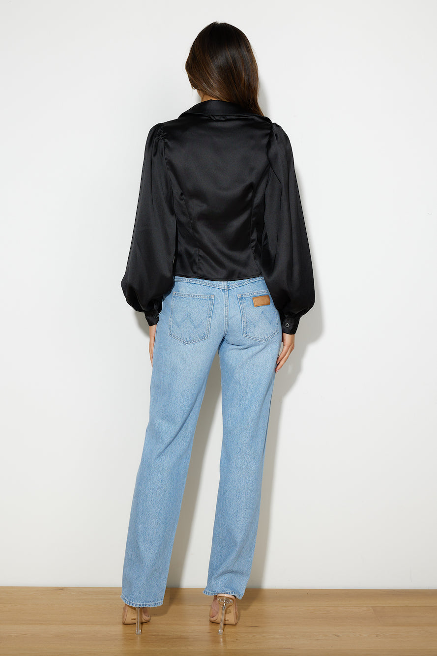 Go Smooth Satin Crop Shirt Black