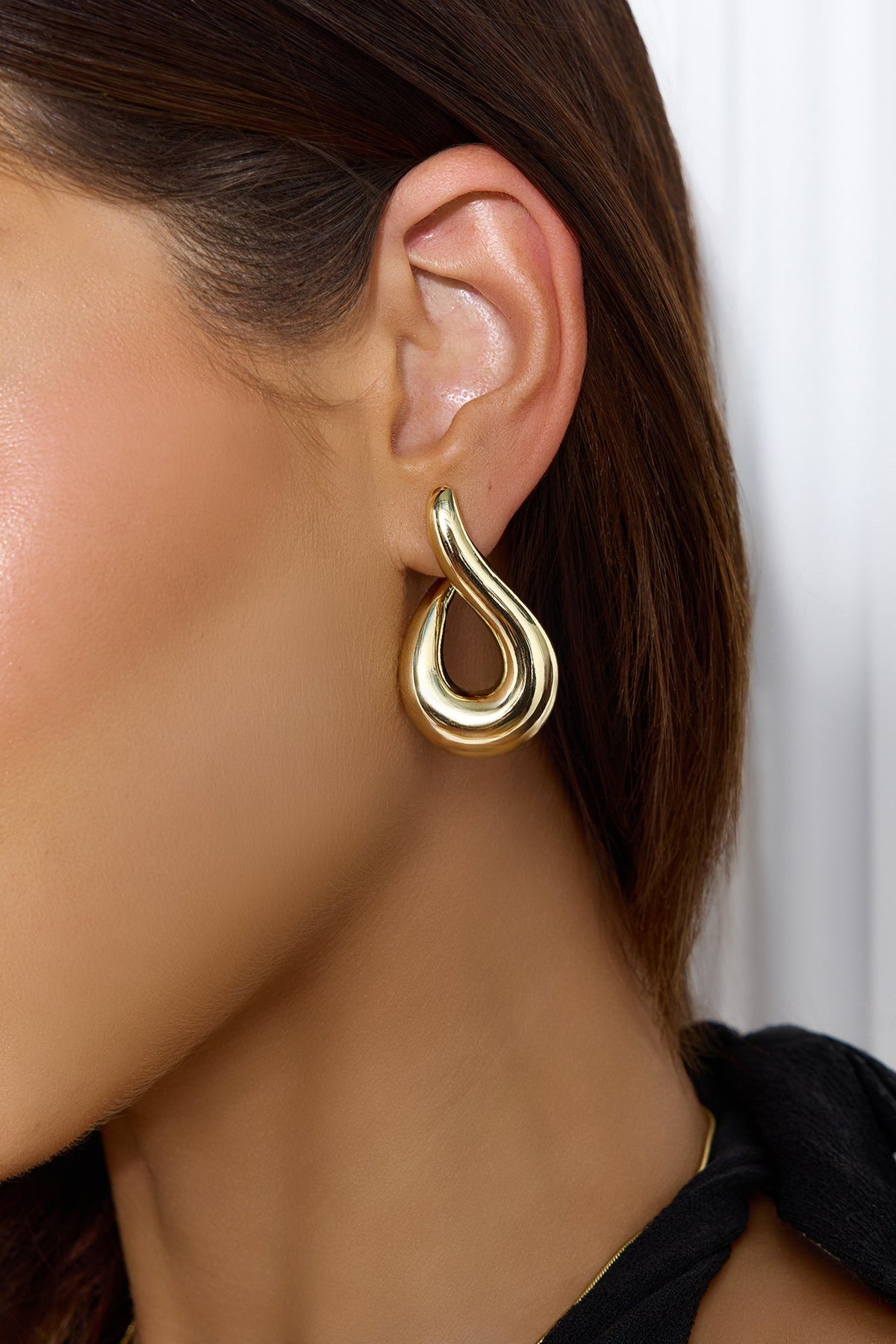 Groovy Girl Earrings Gold