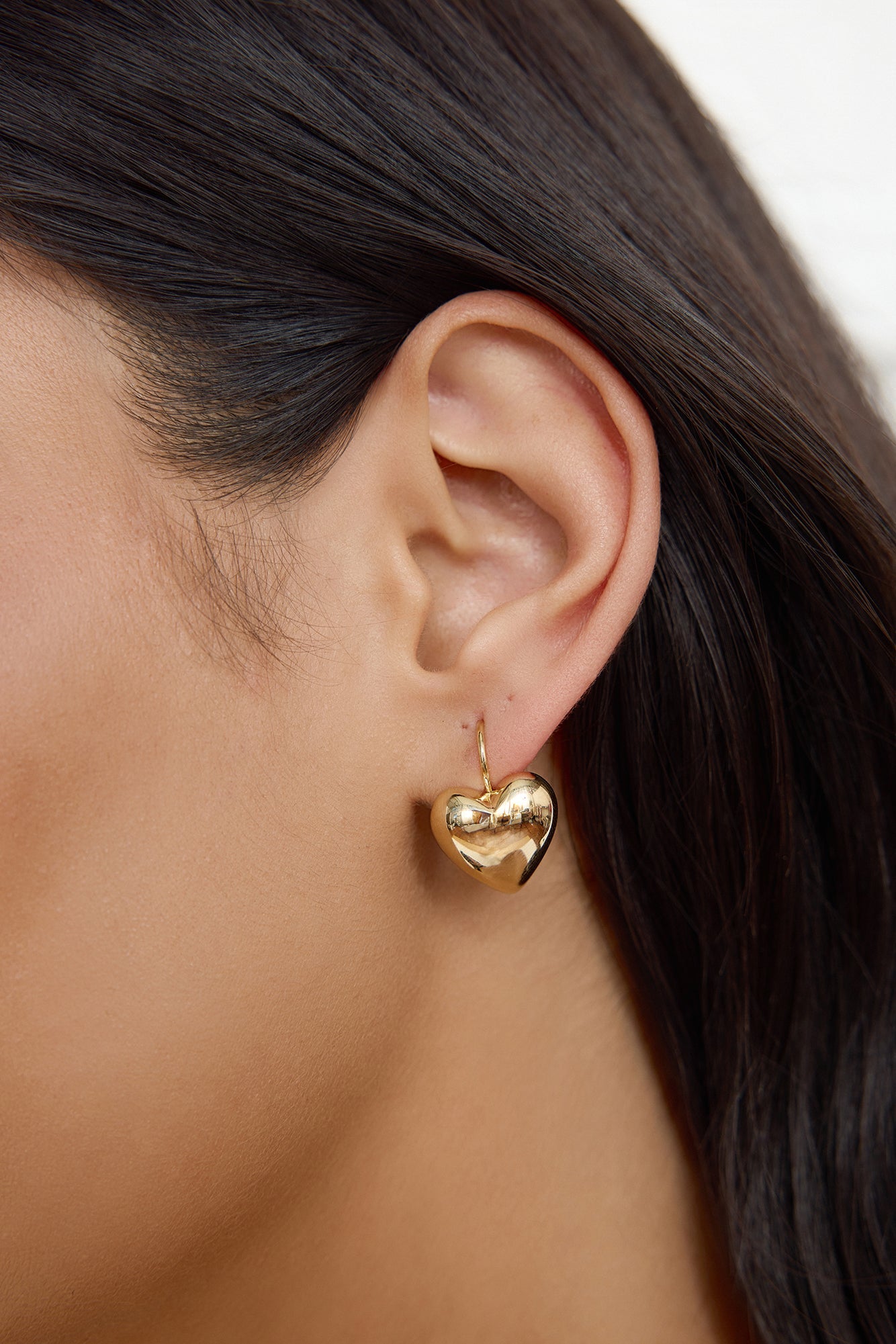 Into Love Earrings Gold