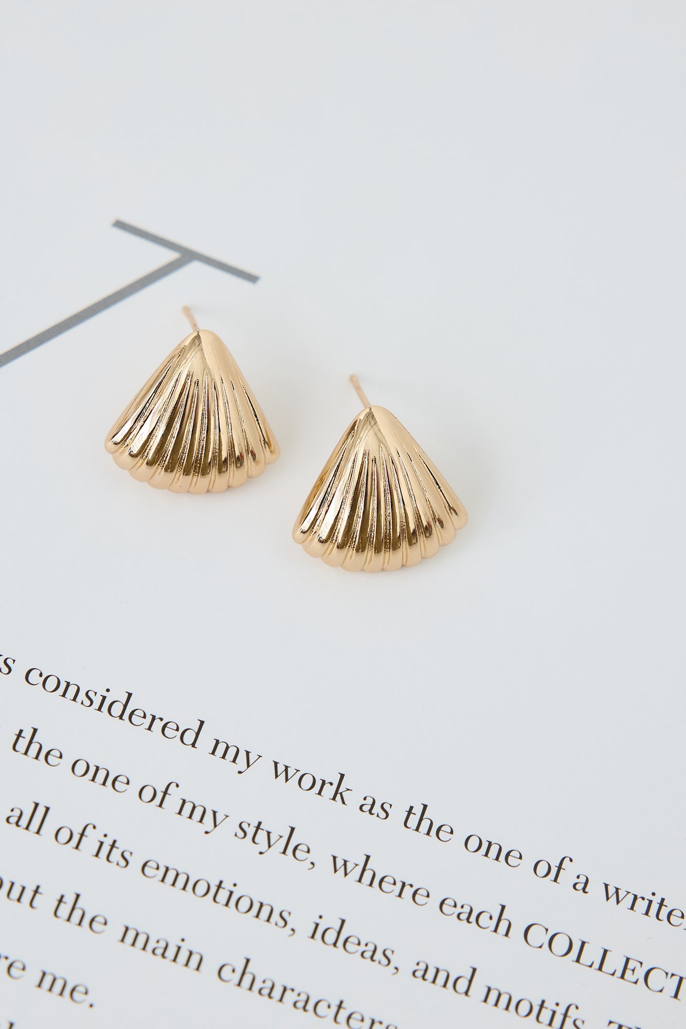 Dreaming Of You Earrings Gold