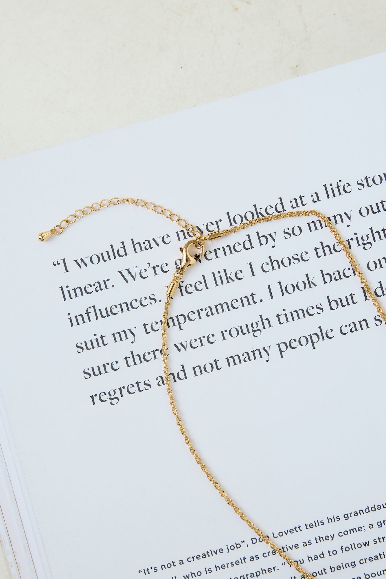 Follow The Compass Necklace Gold