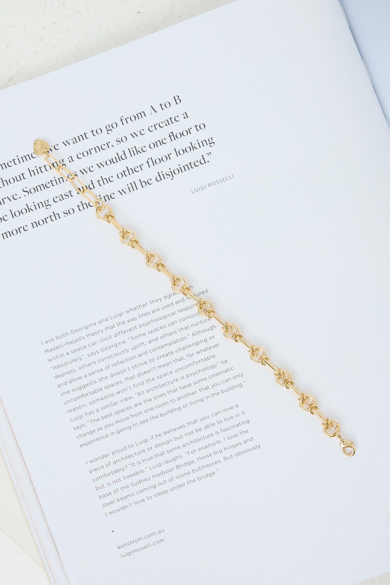 Knotted Bracelet Gold