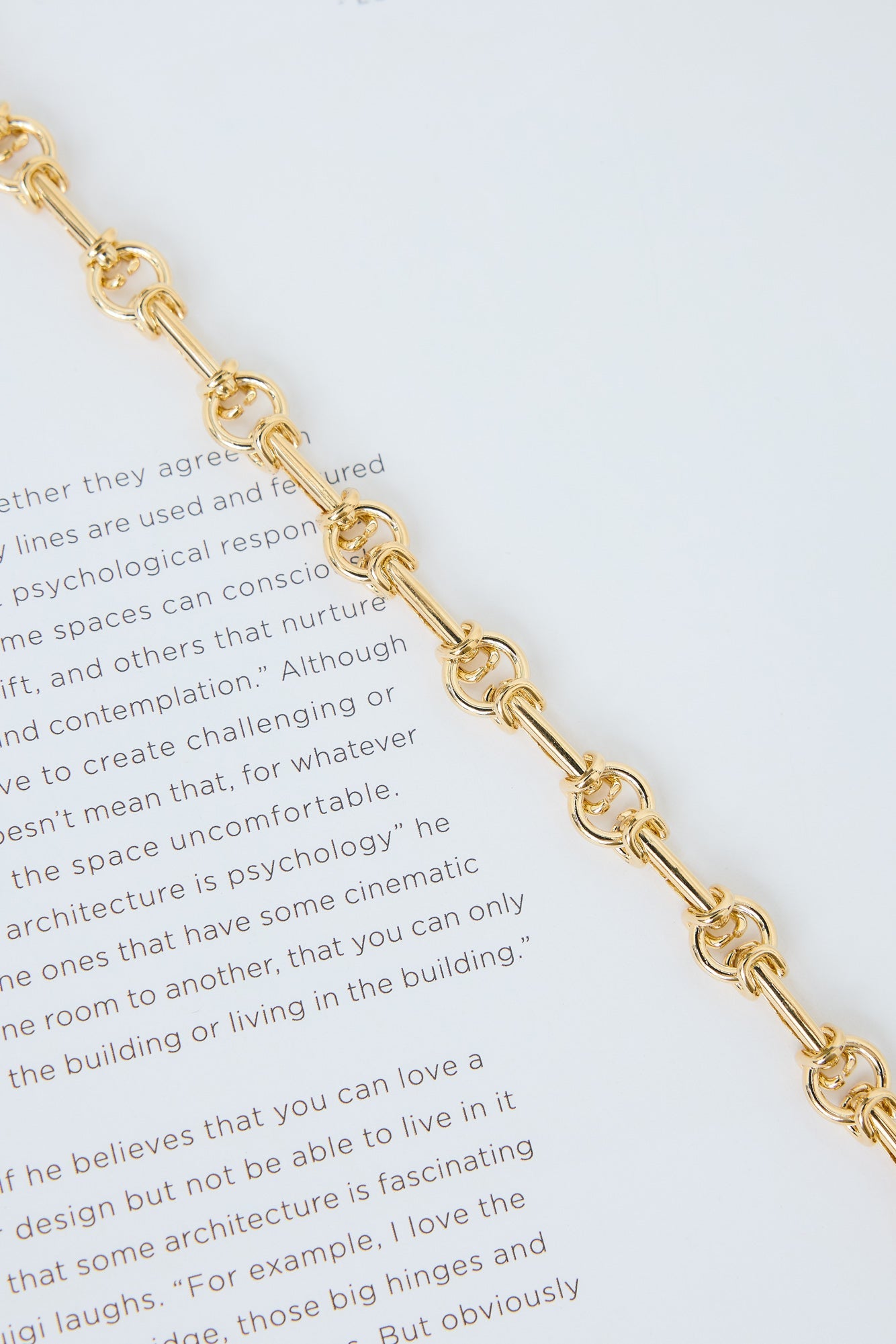 Knotted Bracelet Gold
