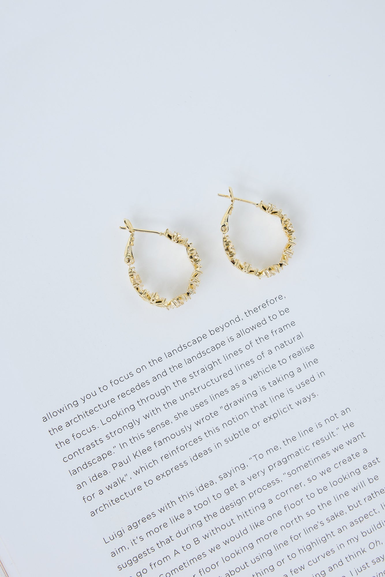 Dazzle Desert Earrings Gold