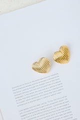 Feel The Love Earrings Gold