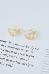 Looks Like Love Earrings Gold
