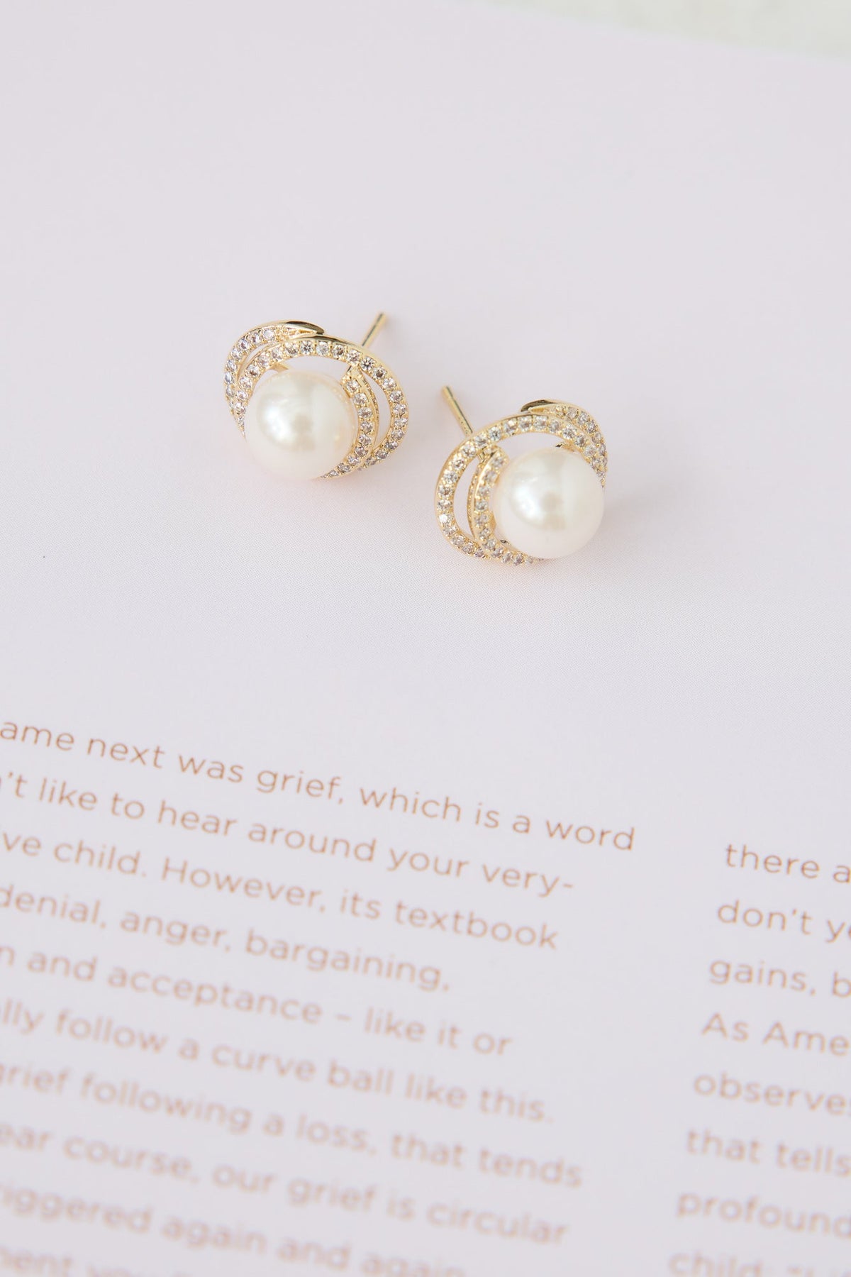 Once Upon A Time Earrings Gold