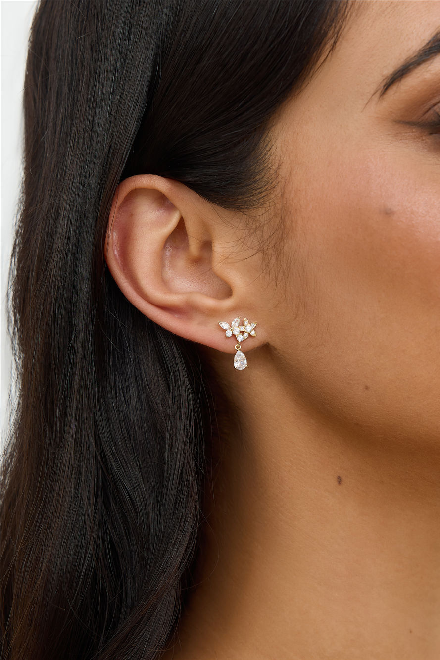Little Effort Earrings Gold