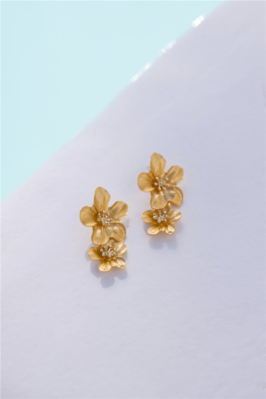 Lola Earrings Gold