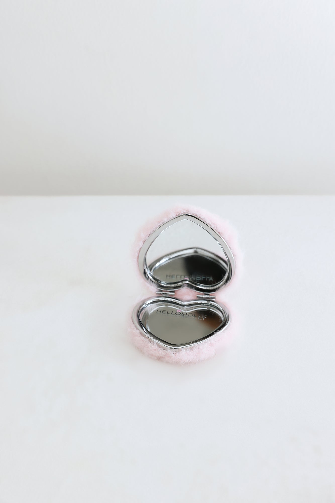 Fluffy Compact Mirror Pink
