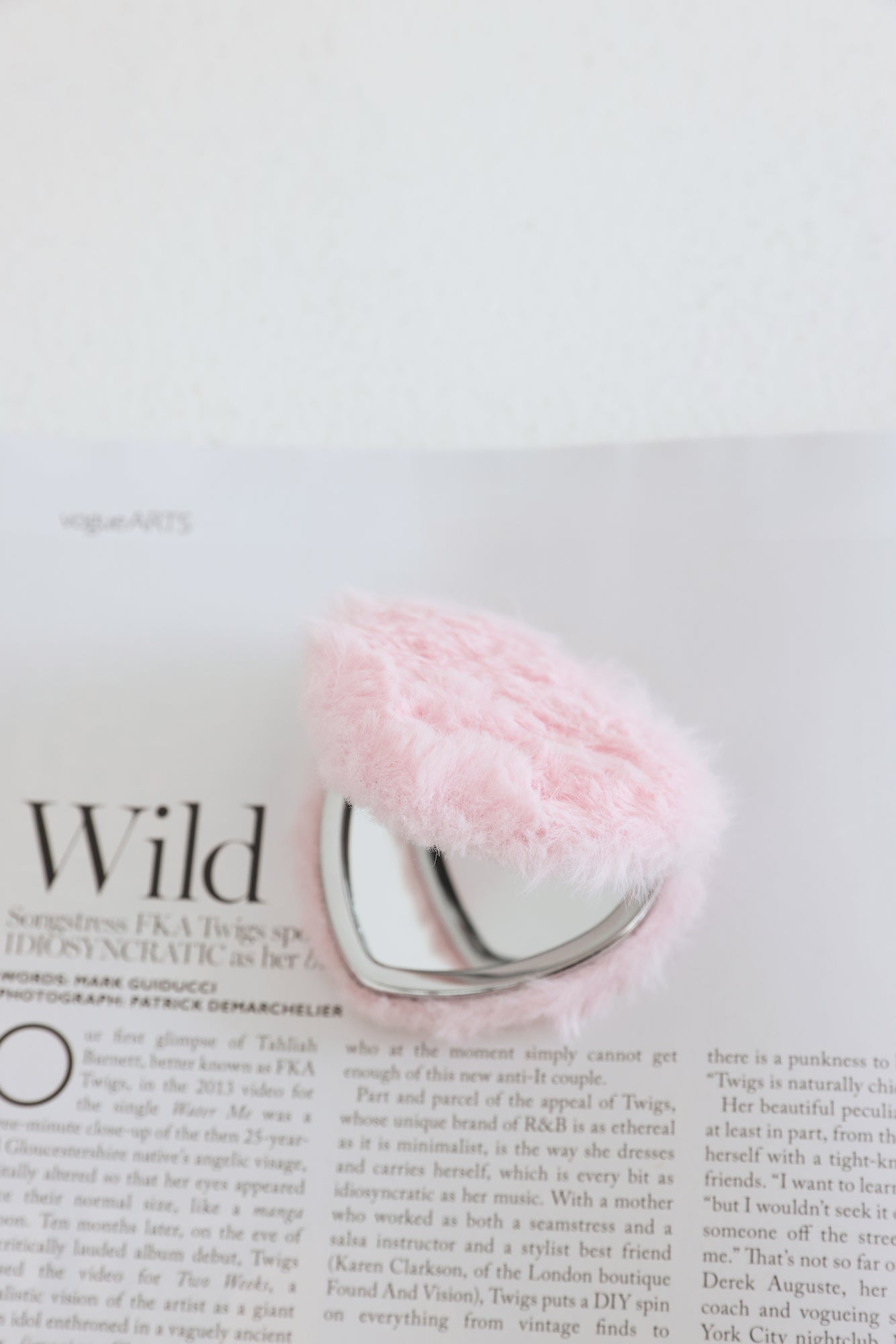 Fluffy Compact Mirror Pink