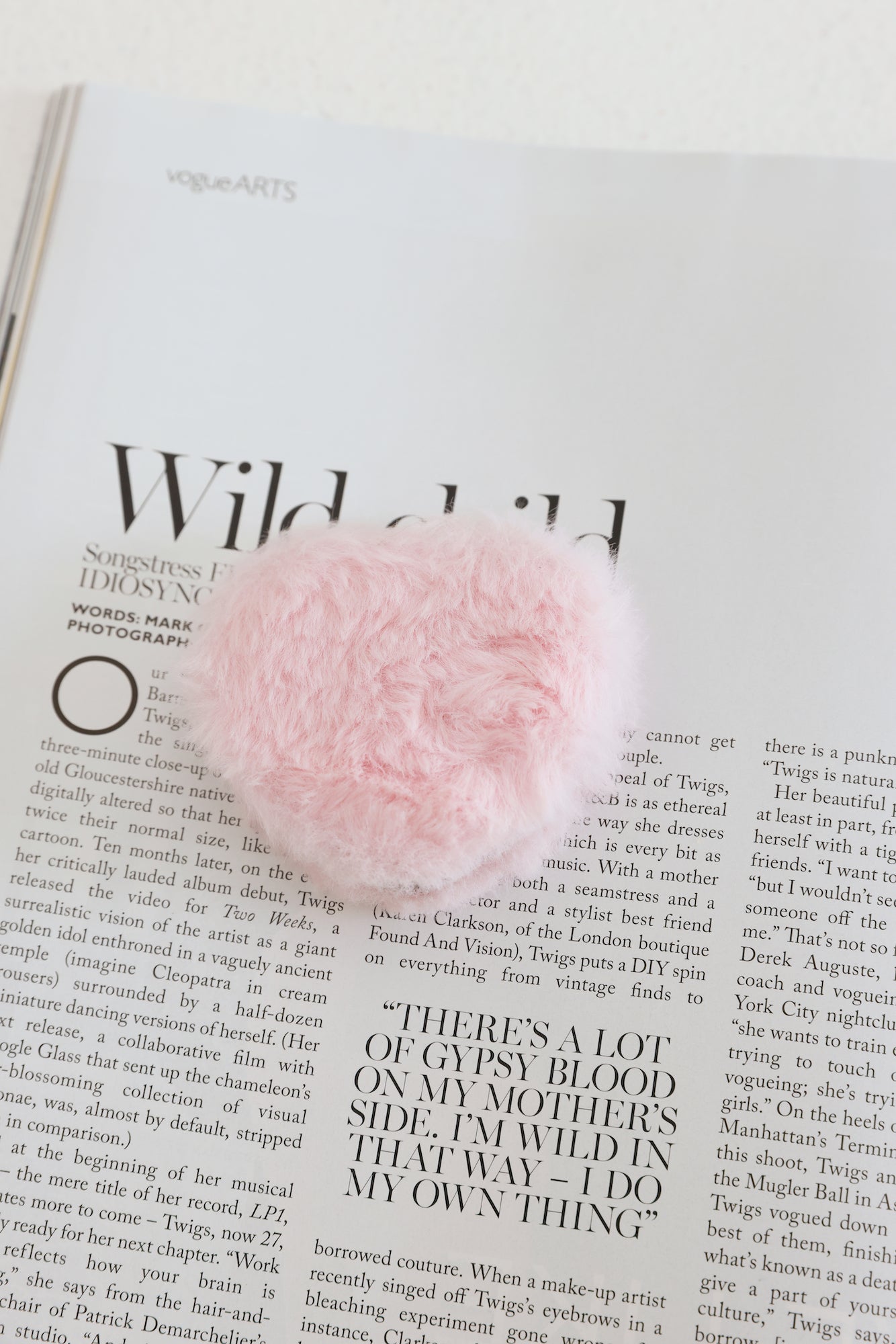 Fluffy Compact Mirror Pink