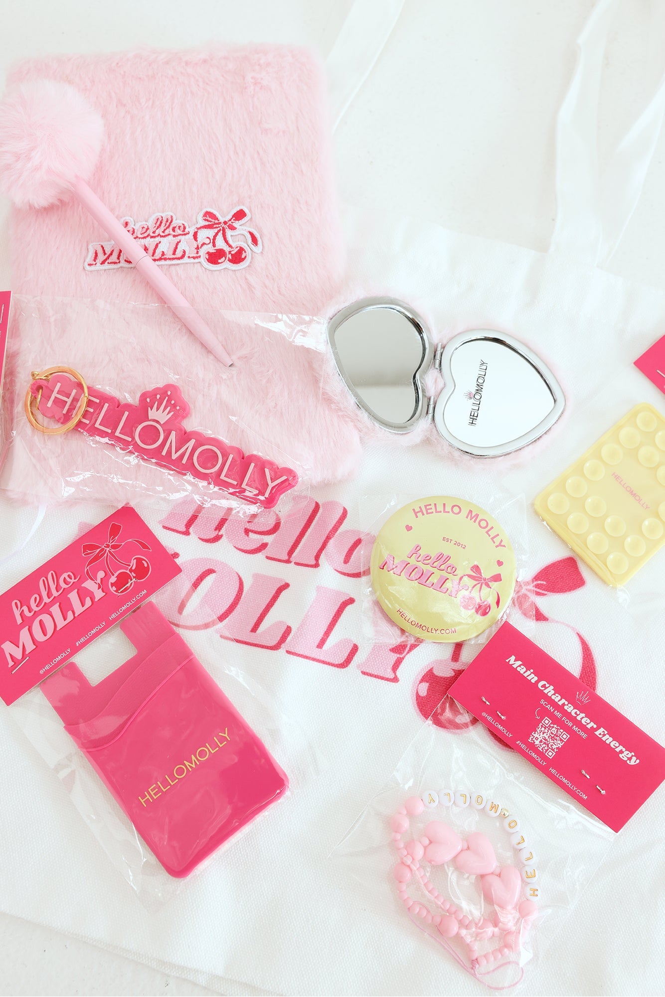 Fluffy Compact Mirror Pink