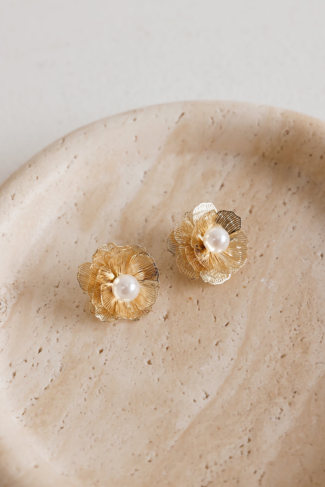 Freshly Picked Earrings Gold