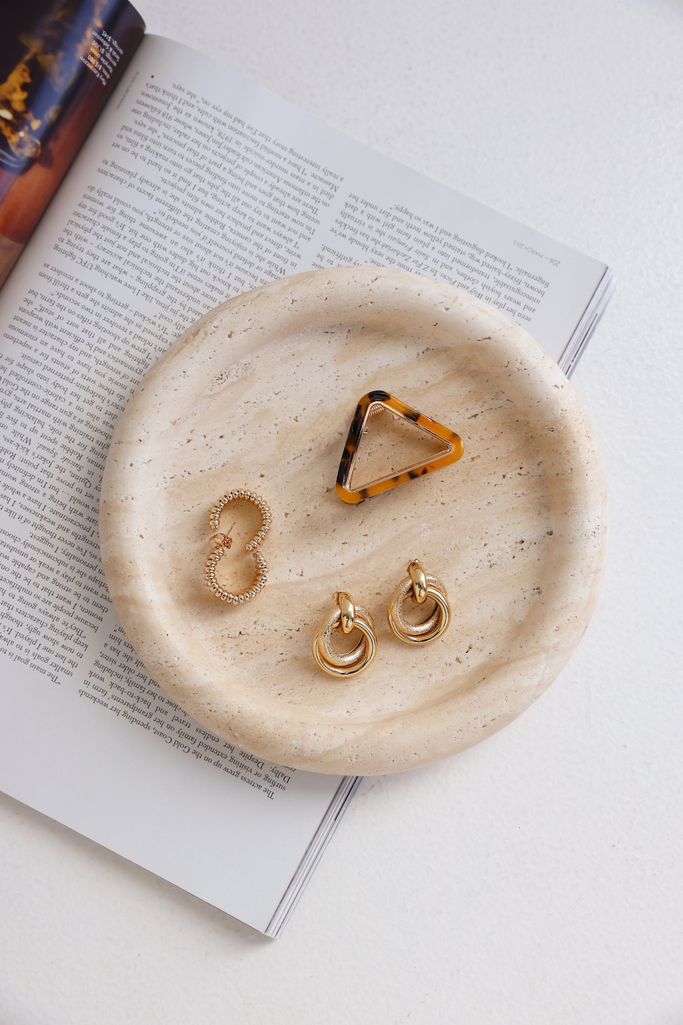 Frosted Glam Earrings Gold