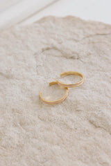 Model Moments Earrings Gold