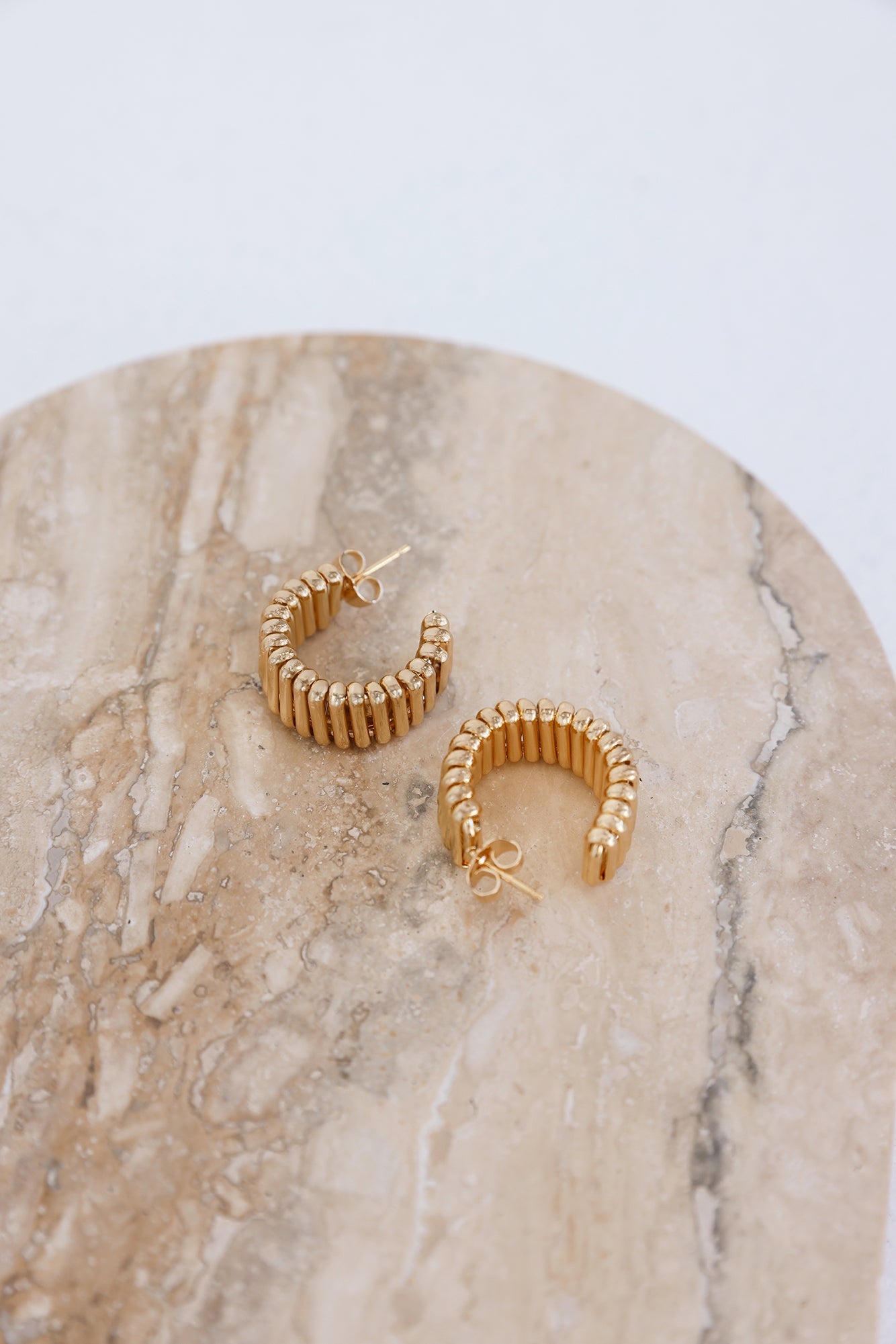 Dainty Luxe Earrings Gold