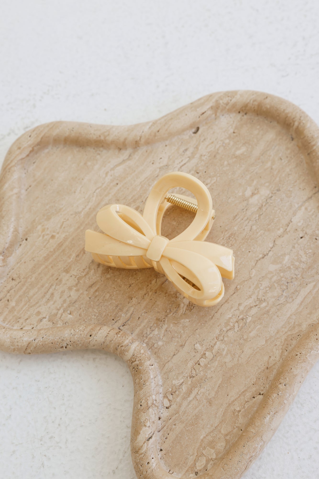 Glossed Claw Clip Yellow