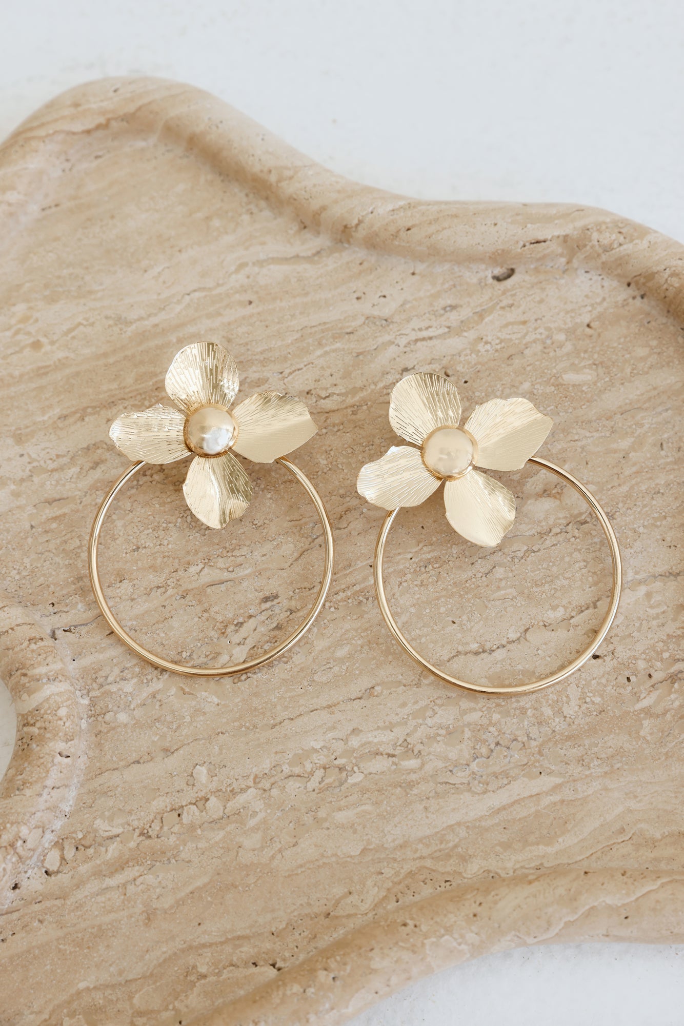 Island Pop Earrings Gold