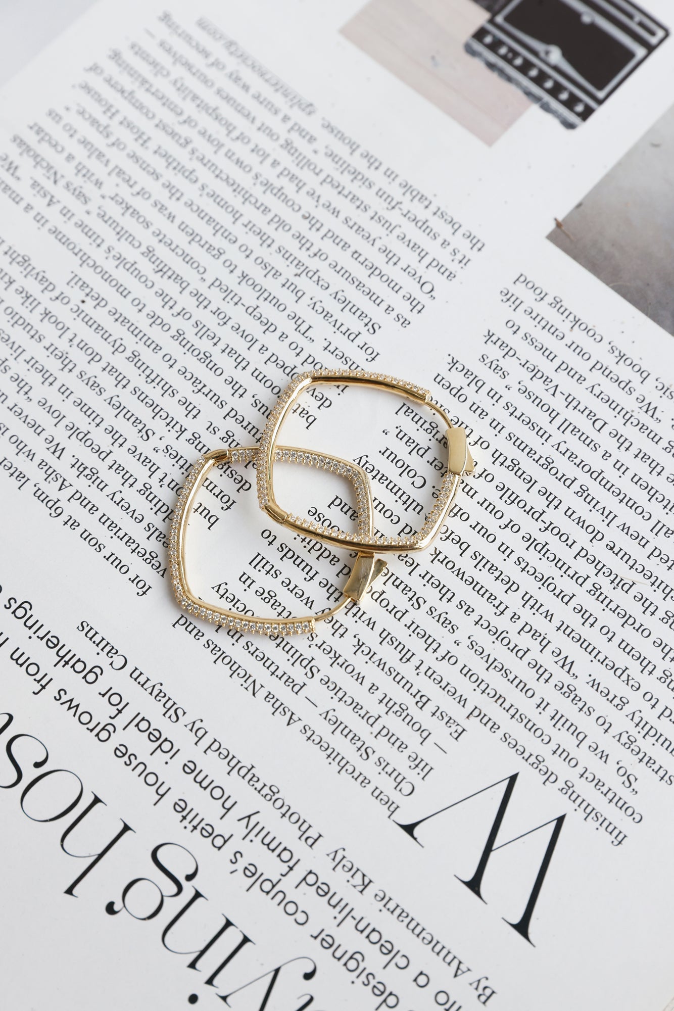 Dahliana Hoop Earrings Gold