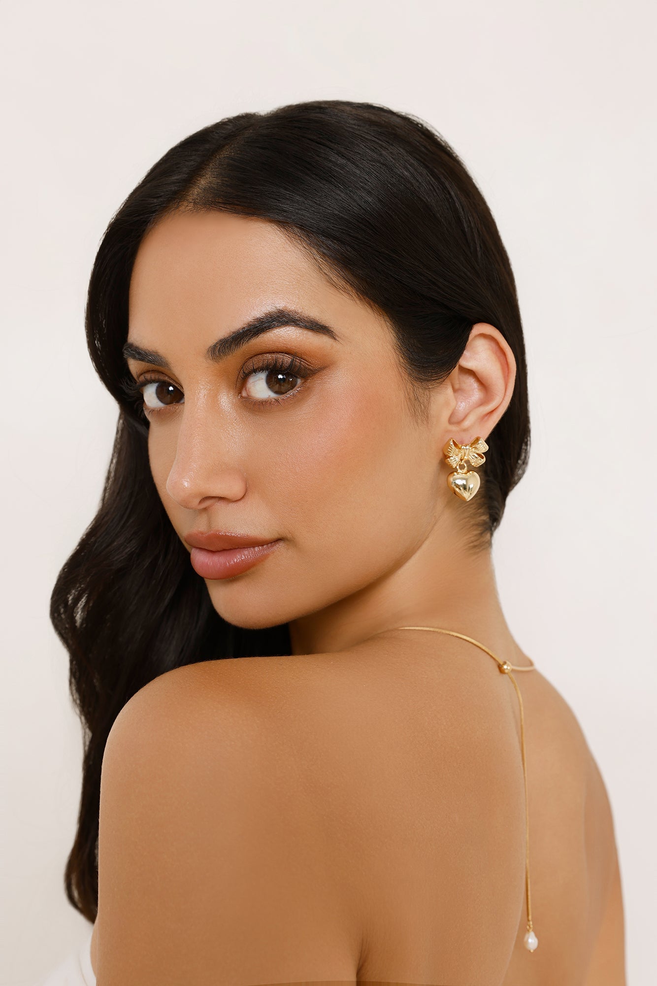 Love Bow Earrings Gold