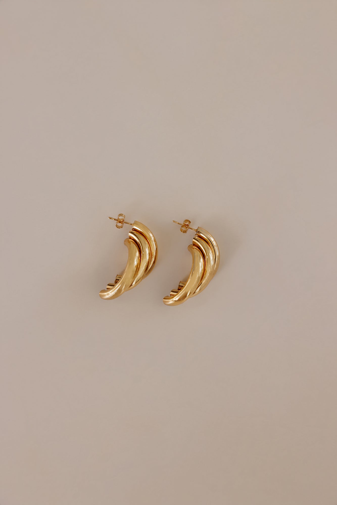 Just Love Me Earrings Gold