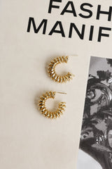 Decades Of Style Earrings Gold