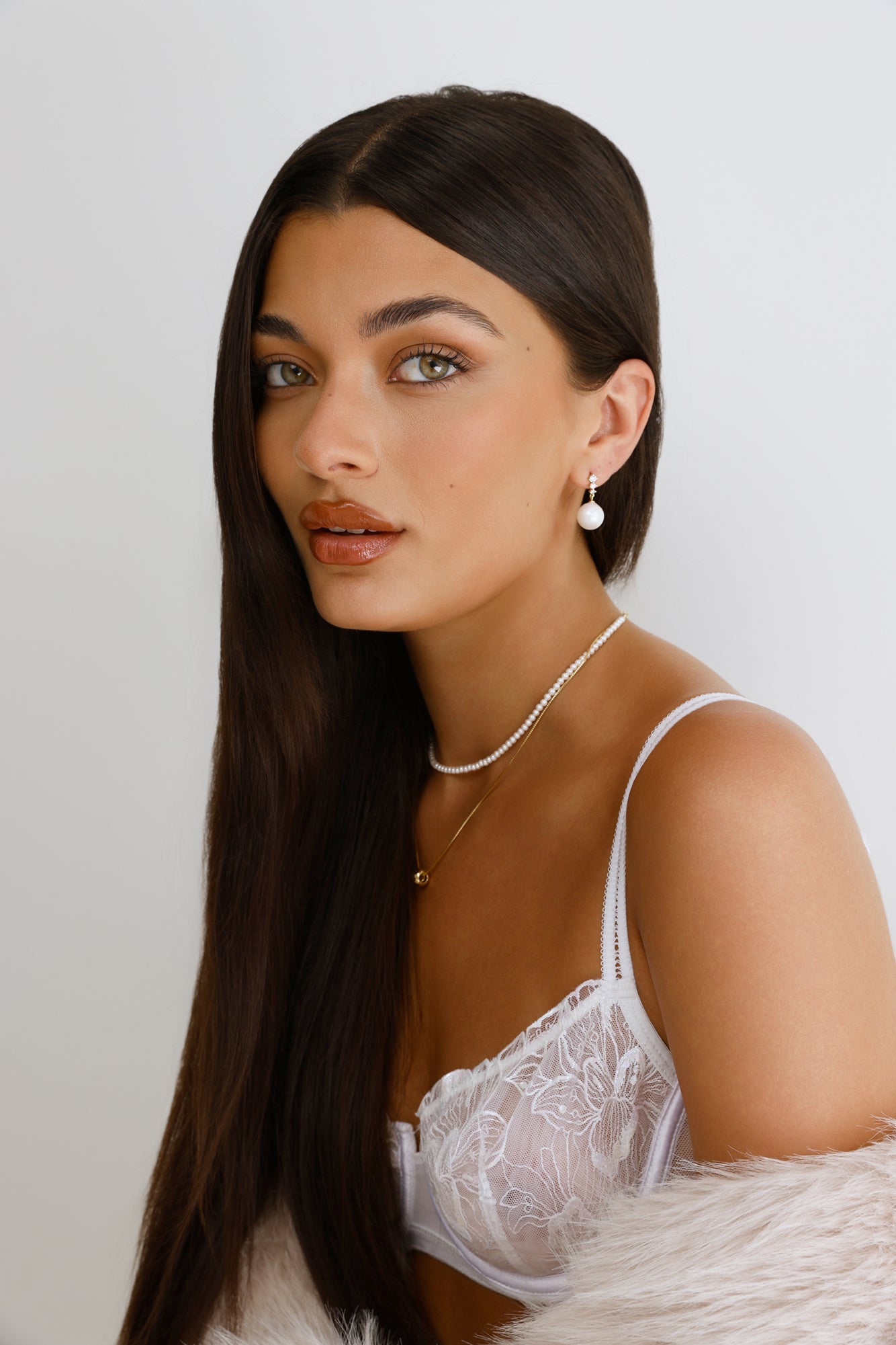Dazzle Me Earrings Gold
