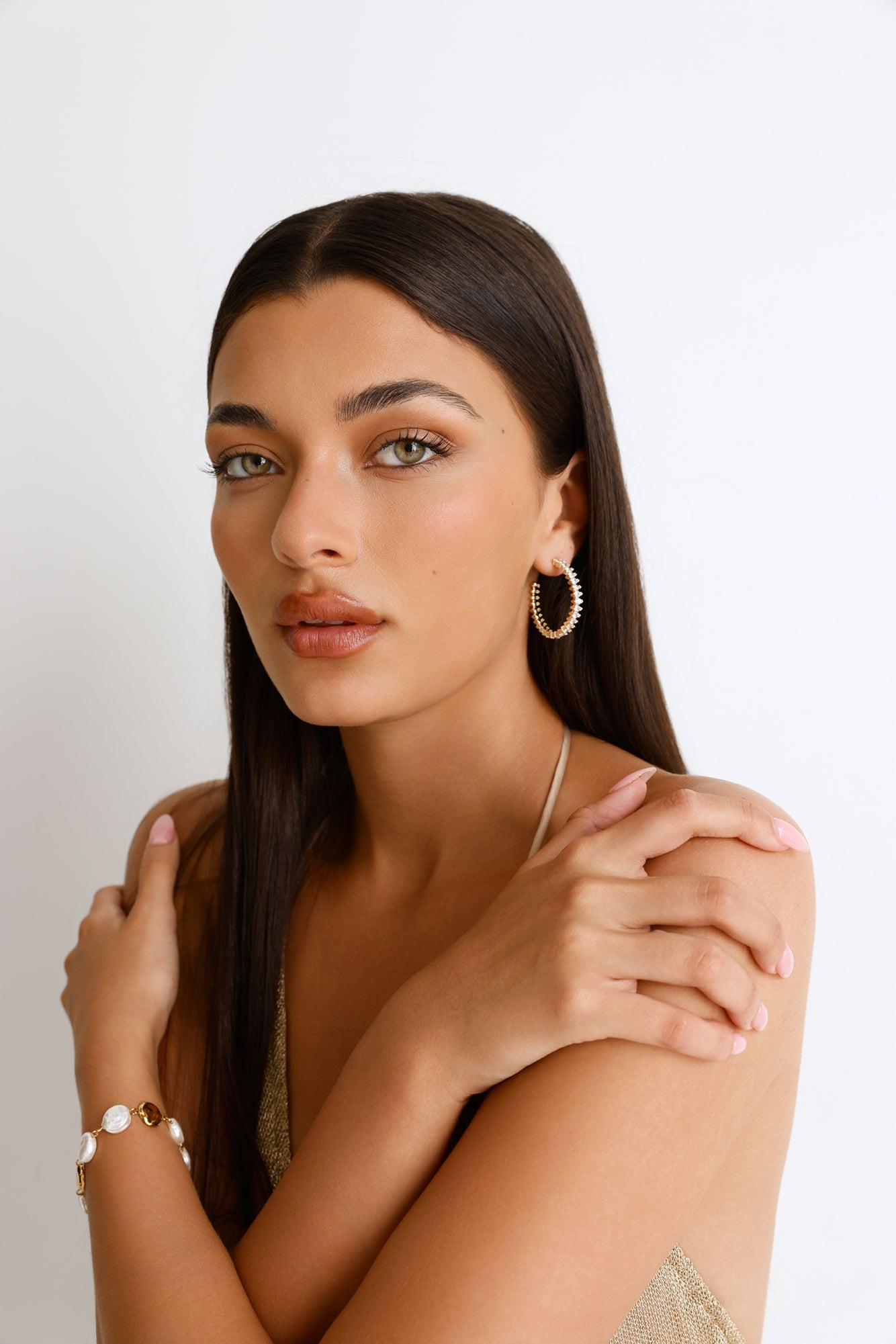 Bright Crystal Earrings Gold