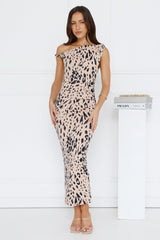 Exotic Essence Off Shoulder Midi Dress Print