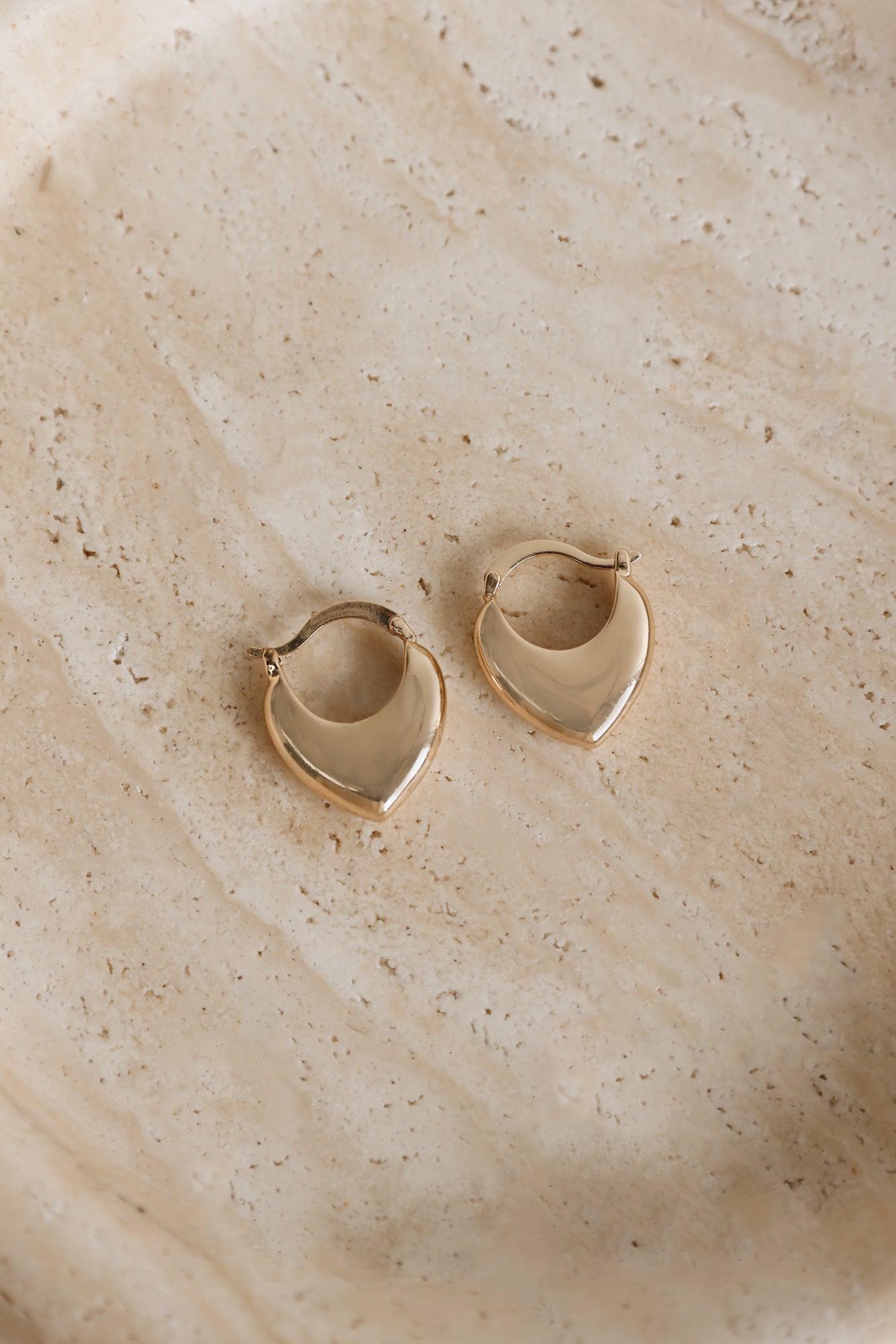 Glimmer Vibe Earrings Gold