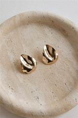 Diva Style Earrings Gold
