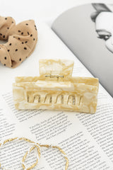 Cute Can Kill Hair Claw Ivory