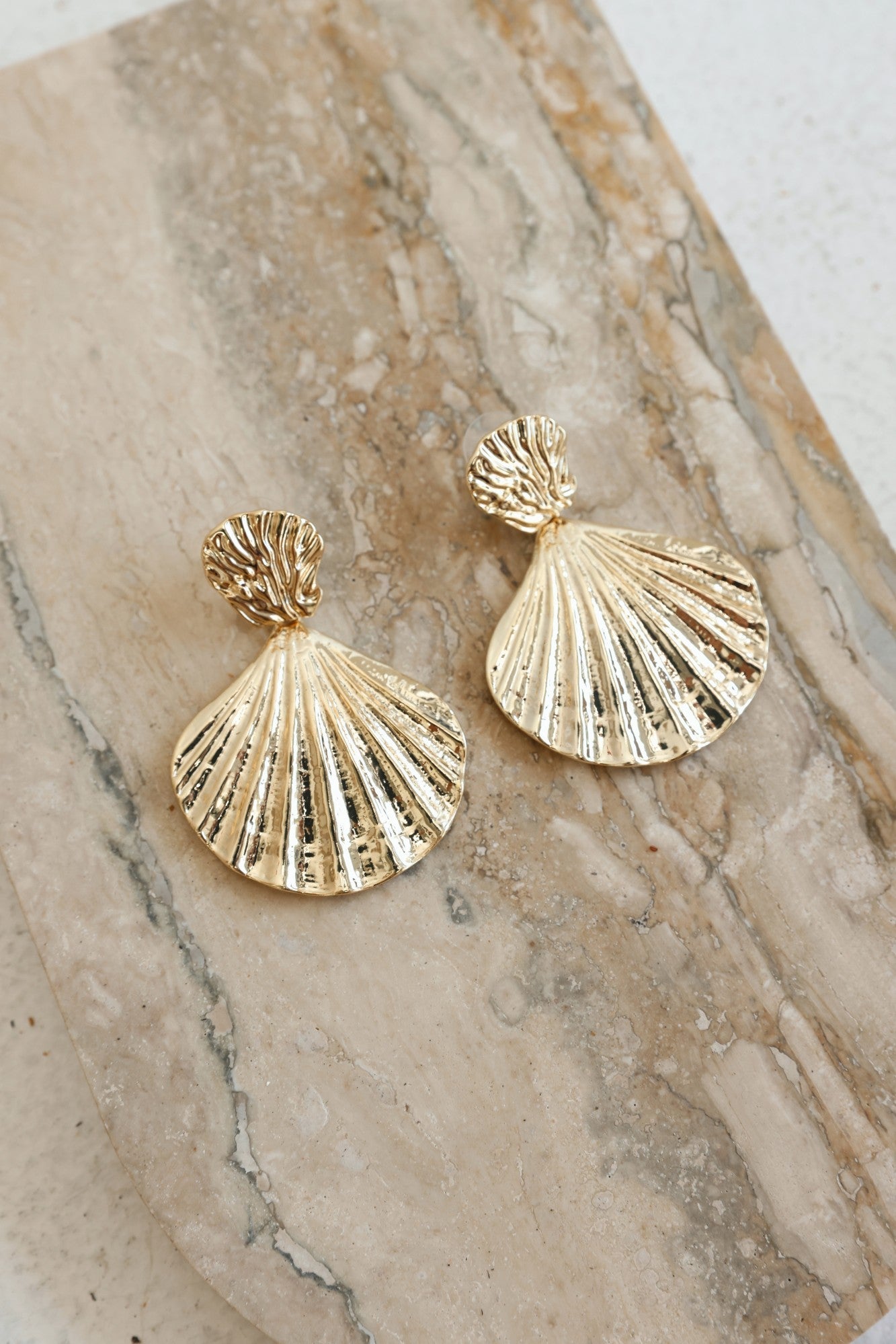 18k Gold Plated The Seashell Earrings Gold