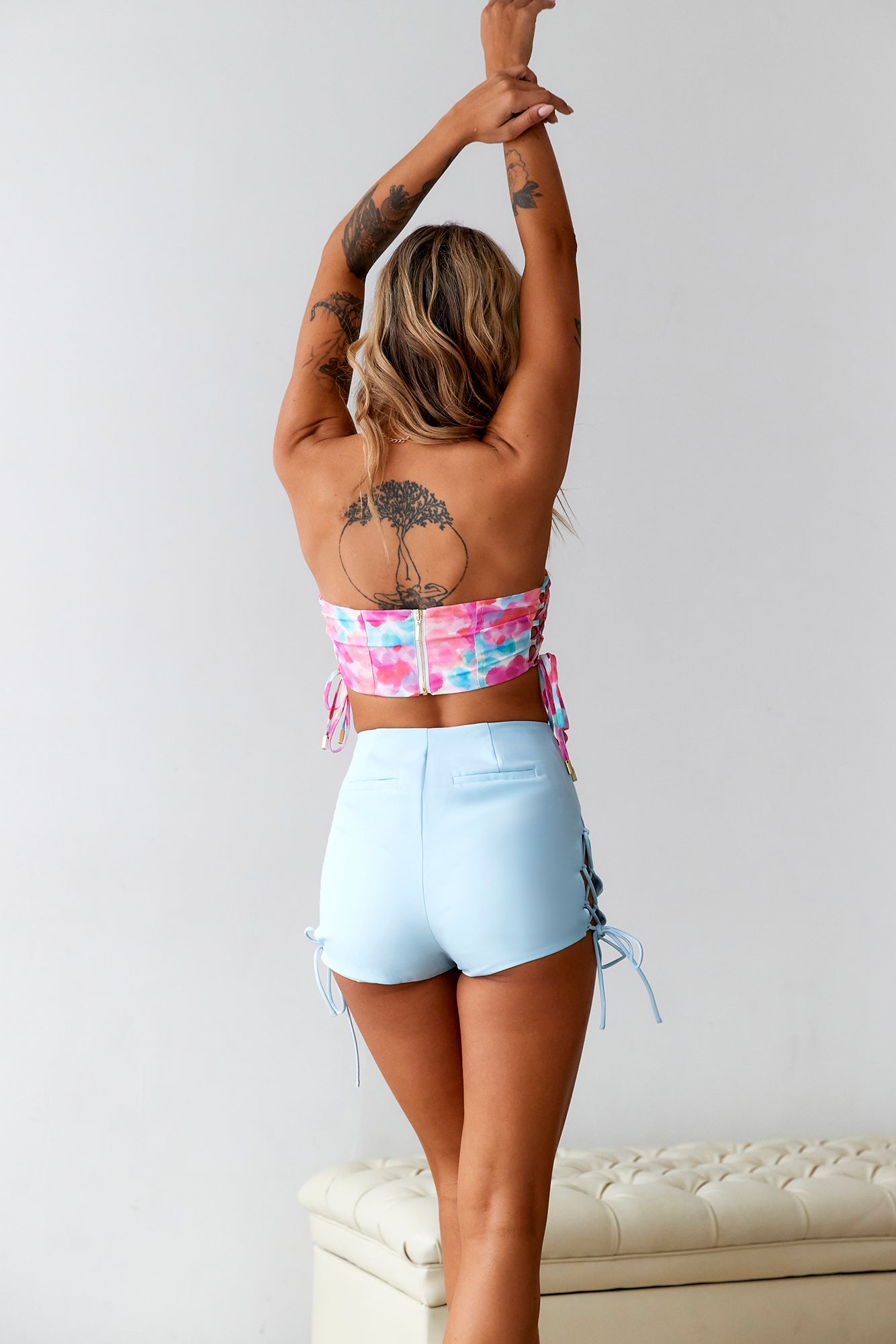 HELLO MOLLY Venice Beach Shorts Sky