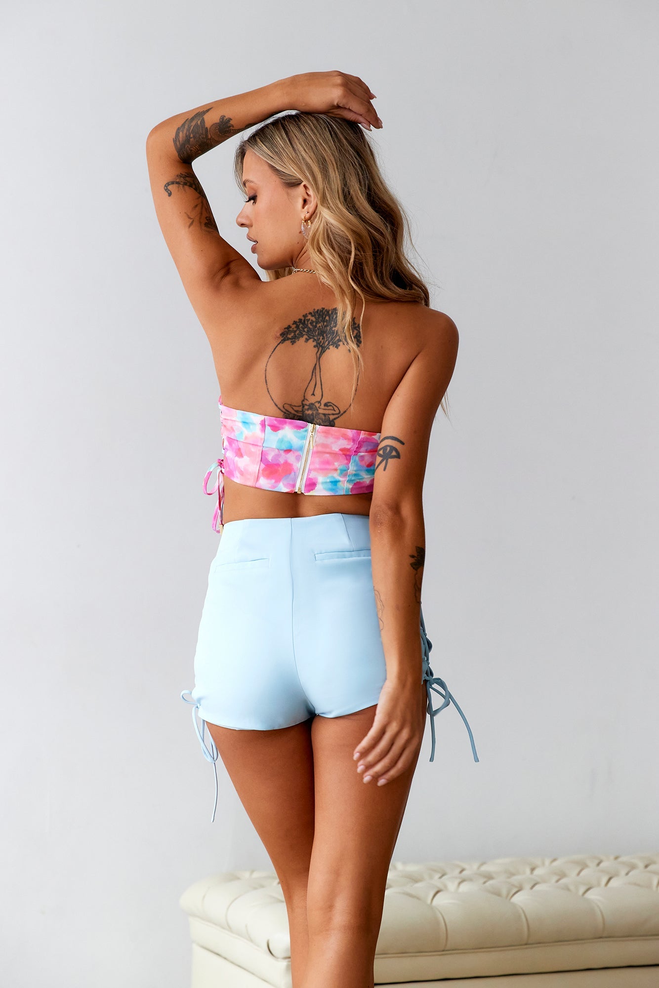 HELLO MOLLY Venice Beach Shorts Sky